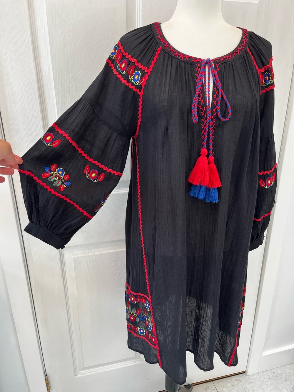 Velvet Graham Spencer Black Embroidered Rick Rack Tassel Peasant Dress S Boho